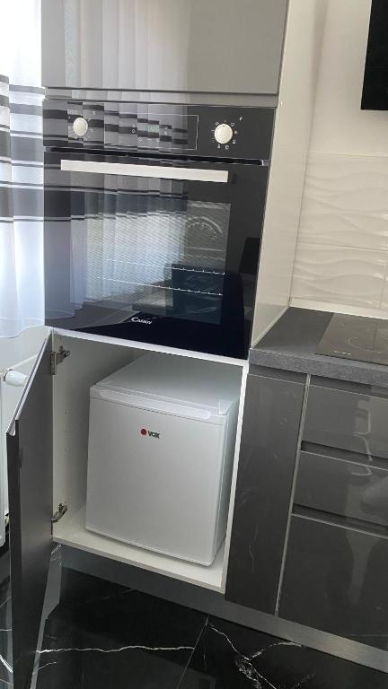 M.B.A. APARTMENTS - 14