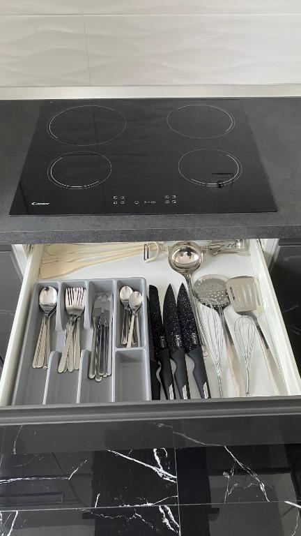 M.B.A. APARTMENTS - 10