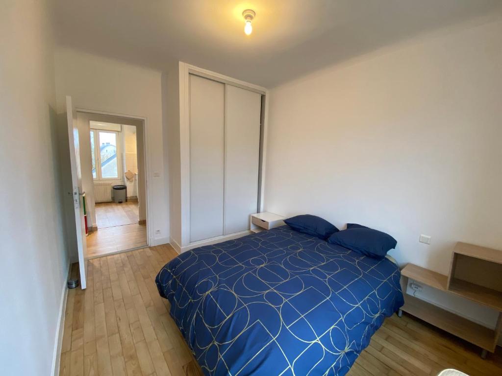 Posteľ alebo postele v izbe v ubytovaní Appartement T4 Cité Cardaillac, Parking Privé, Wifi