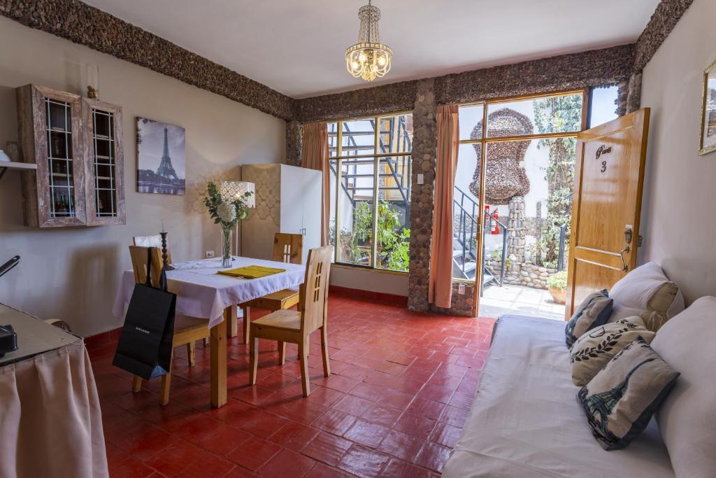 Cities of the World - Apartments Cusco - Apartamento Con Vista Al Jardín