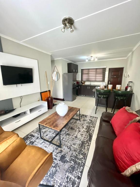 Midrand Stylish Apartment, Midrand (updated prices 2024)