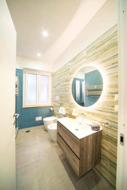 A bathroom at Italiapartment Vaticano Superior Apartment