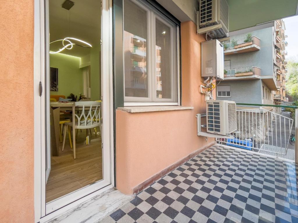 A balcony or terrace at Italiapartment Vaticano Superior Apartment