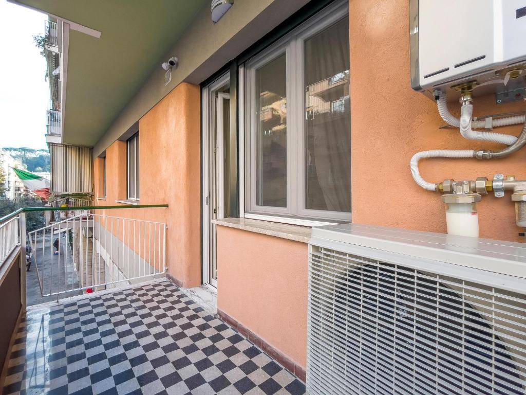 A balcony or terrace at Italiapartment Vaticano Superior Apartment