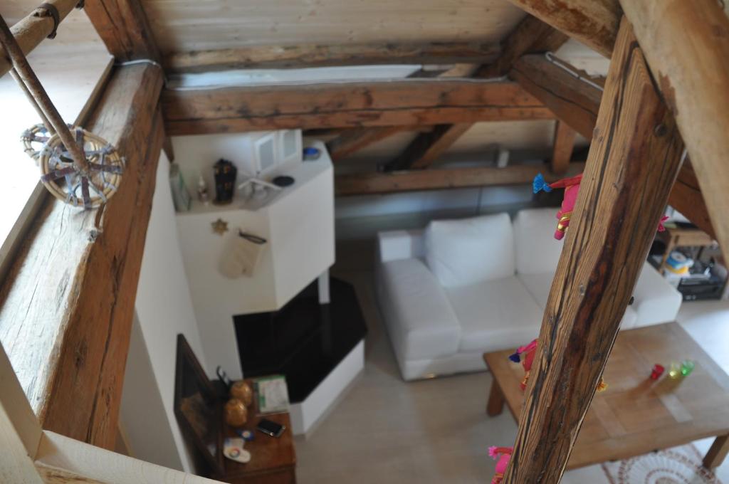 Posezení v ubytování Attika Wohnung 7546 Ardez