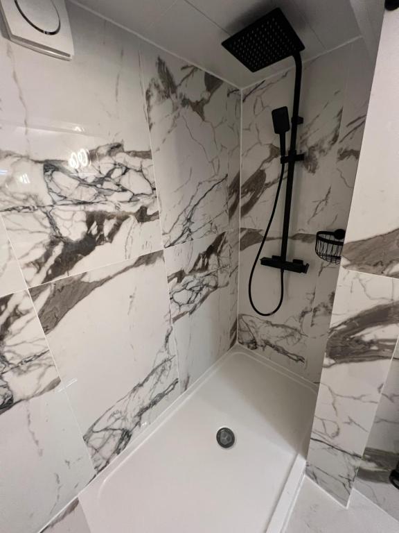 SPA de charme 6 pers avec Jacuzzi & Sauna privatifs au coeur de ville - Esprit Coco – photo 32