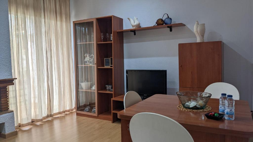 TV a/nebo společenská místnost v ubytování Arran de Mar Cambrils