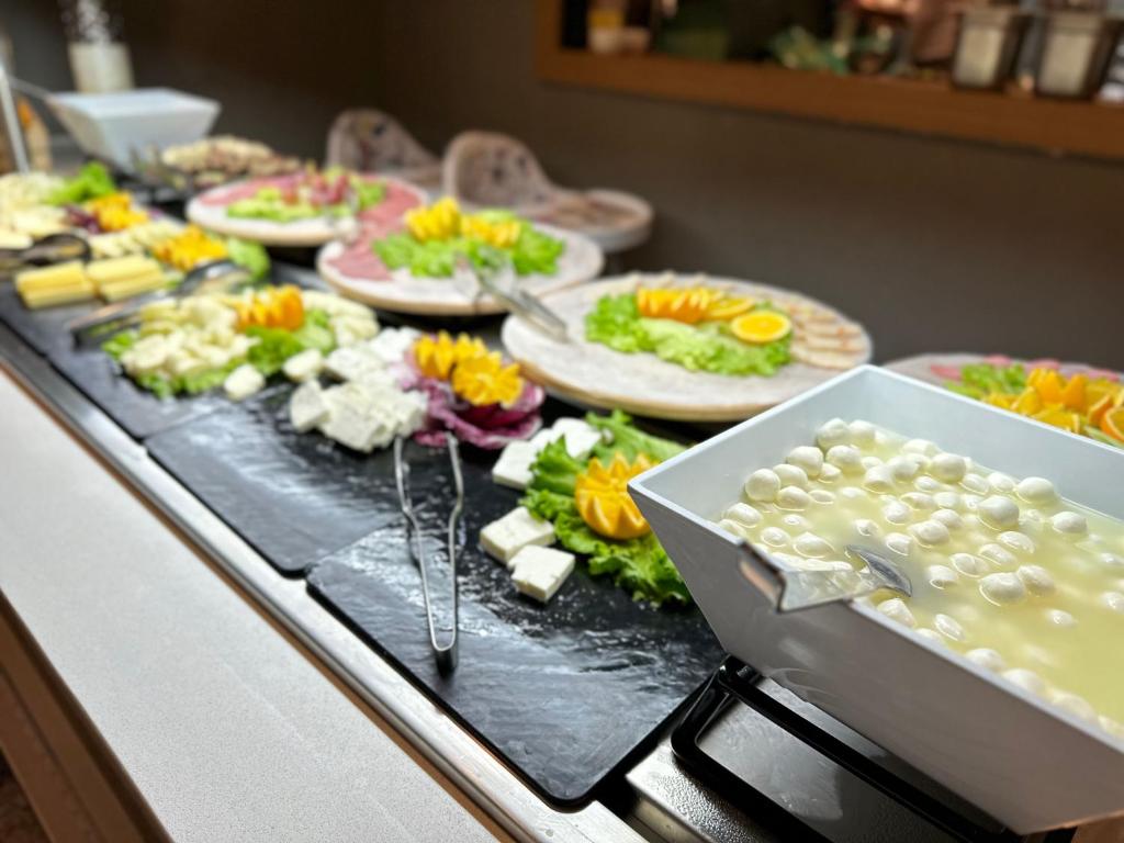 Edition Old City Hotel - 11