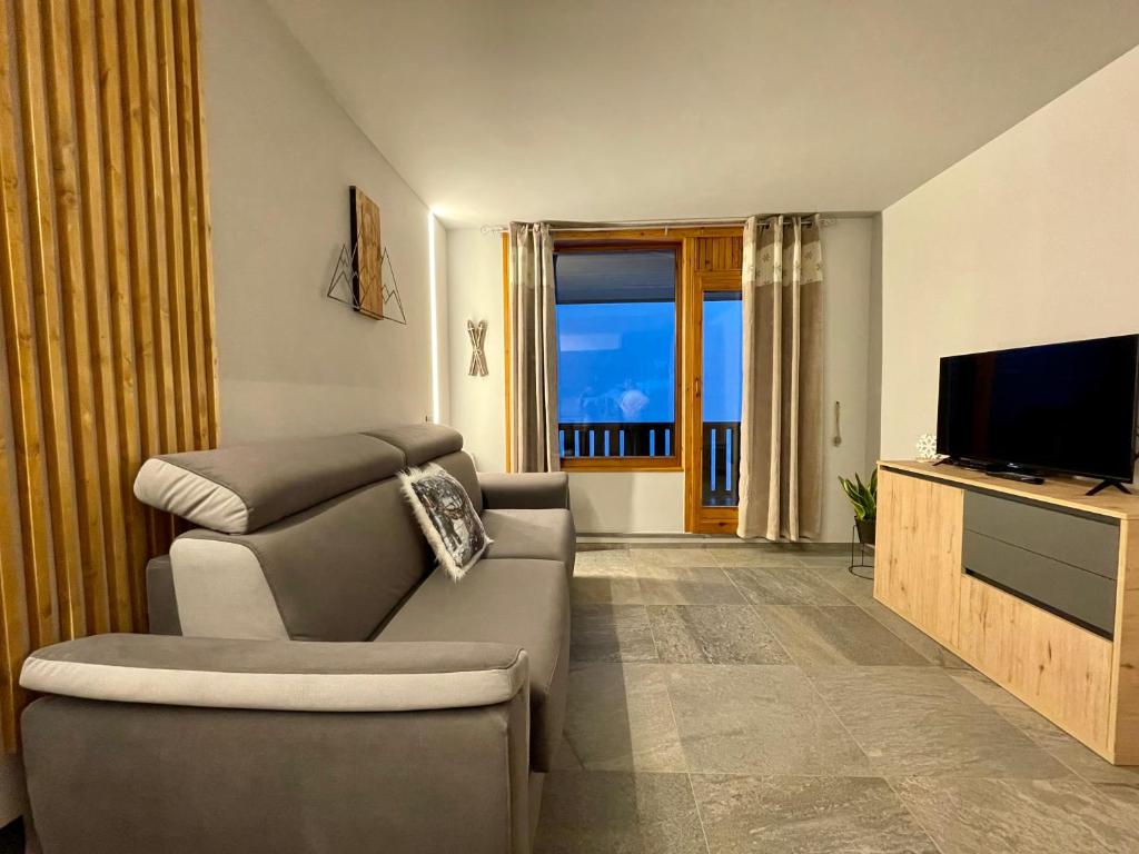 TV a/nebo společenská místnost v ubytování Maison Etoile - Pila n 0042
