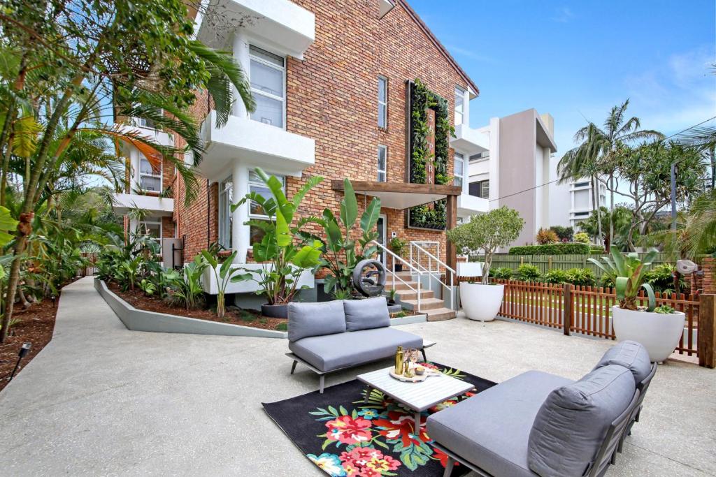 58 Parkyn Luxury Beachfront Apartment, Mooloolaba, Australia