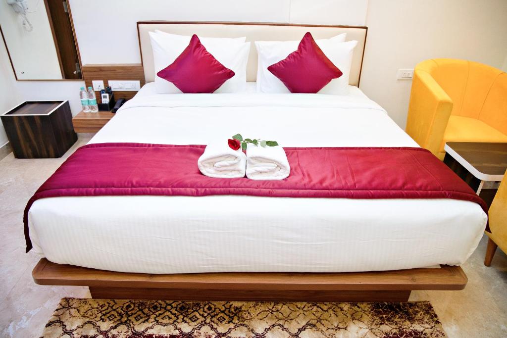 Villa Grand Hotel Near Kempegowda International Airport - Deluxe Double Or Twin Room