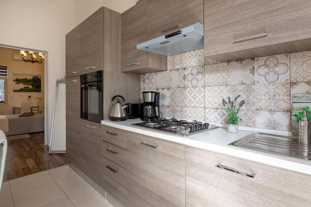 Kuchyň nebo kuchyňský kout v ubytování Modern stylish flat near Valletta and Sliema!