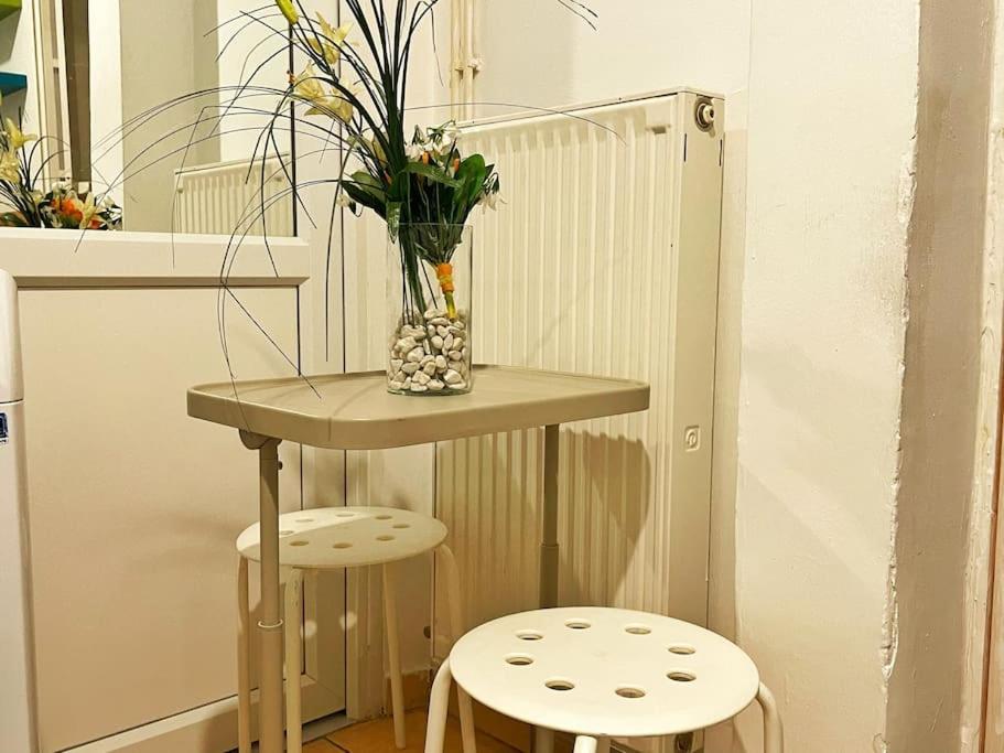 Budget Flat in the Center 1051 Budapest, 20 Nádor utca kép - 1