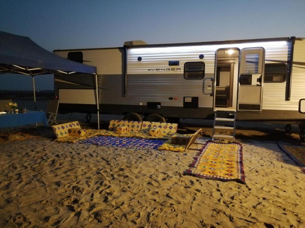 Campground كرفانات امريكية حديثة, Salwá, Saudi Arabia