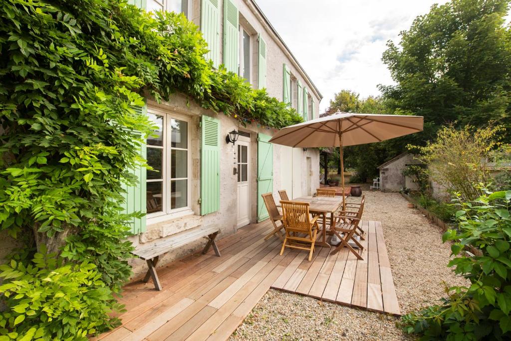 Vonkajšia záhrada v ubytovaní le Jardin de Josnes