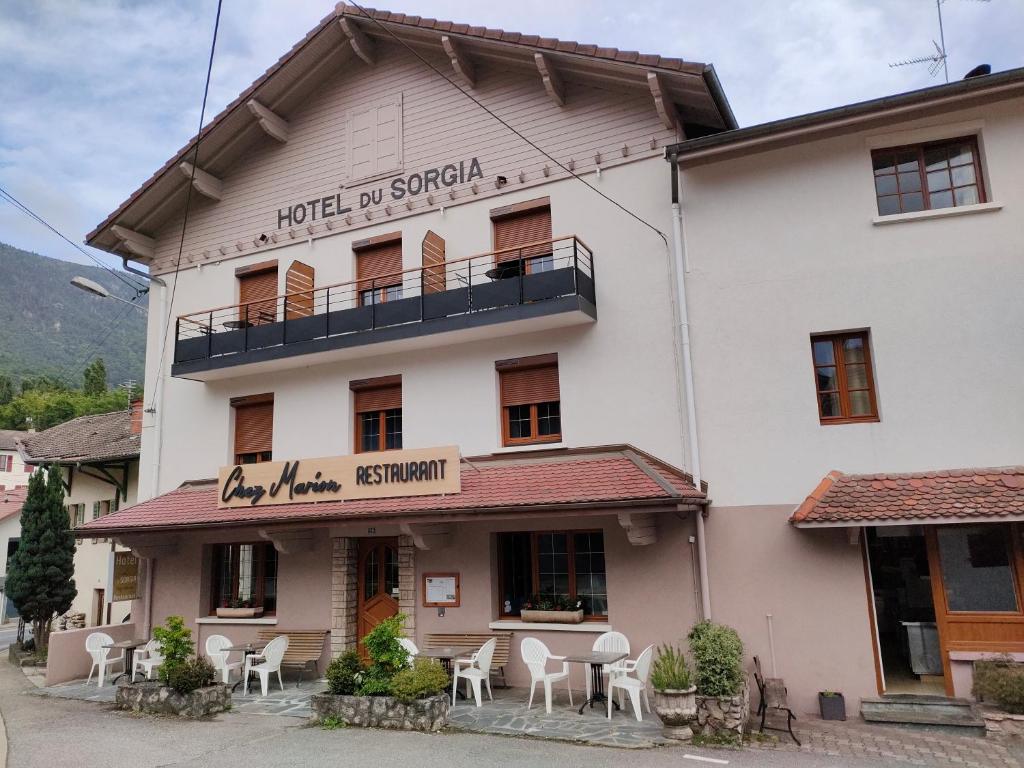 Budova, kde se hotel nachází