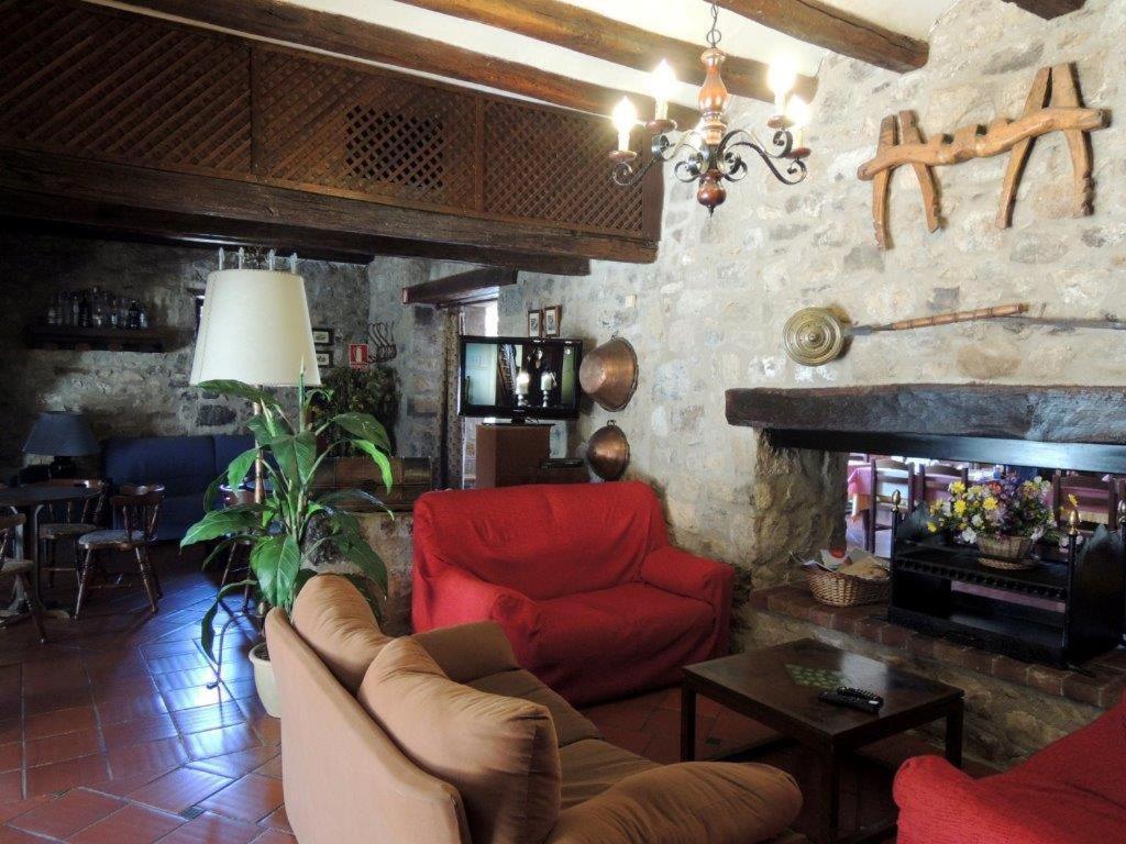 Posezení v ubytování Hostal de la Rovira