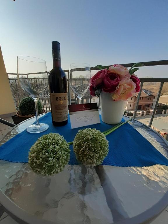 Krisztina Apartman Duna Garden