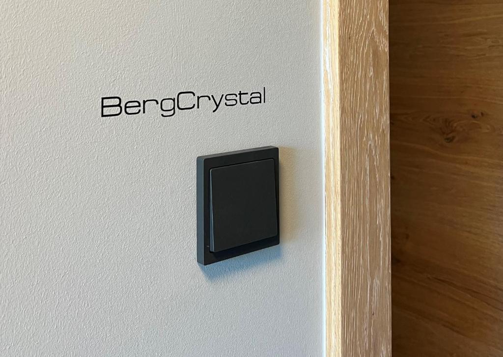 Certifikát, hodnocení, plakát nebo jiný dokument vystavený v ubytování BergCrystal