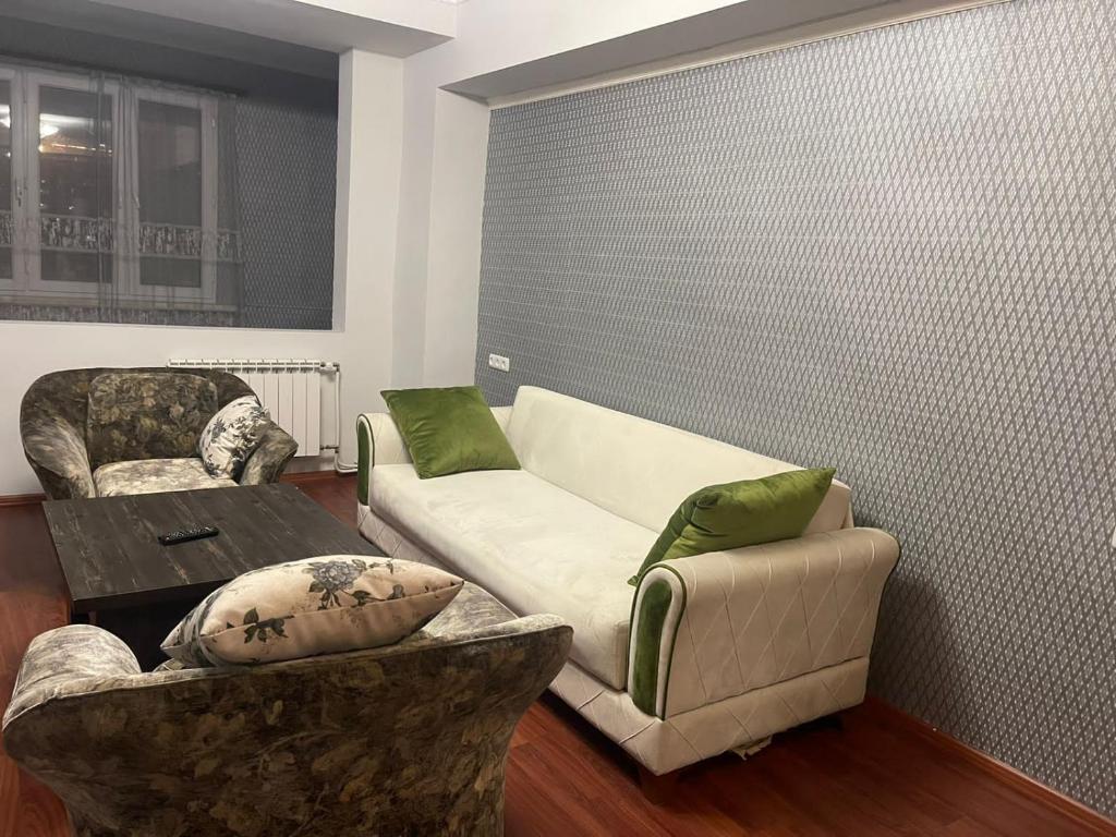 Yeznik Koghbatsi 1 apartment in center, Yerevan Updated 2023 Prices