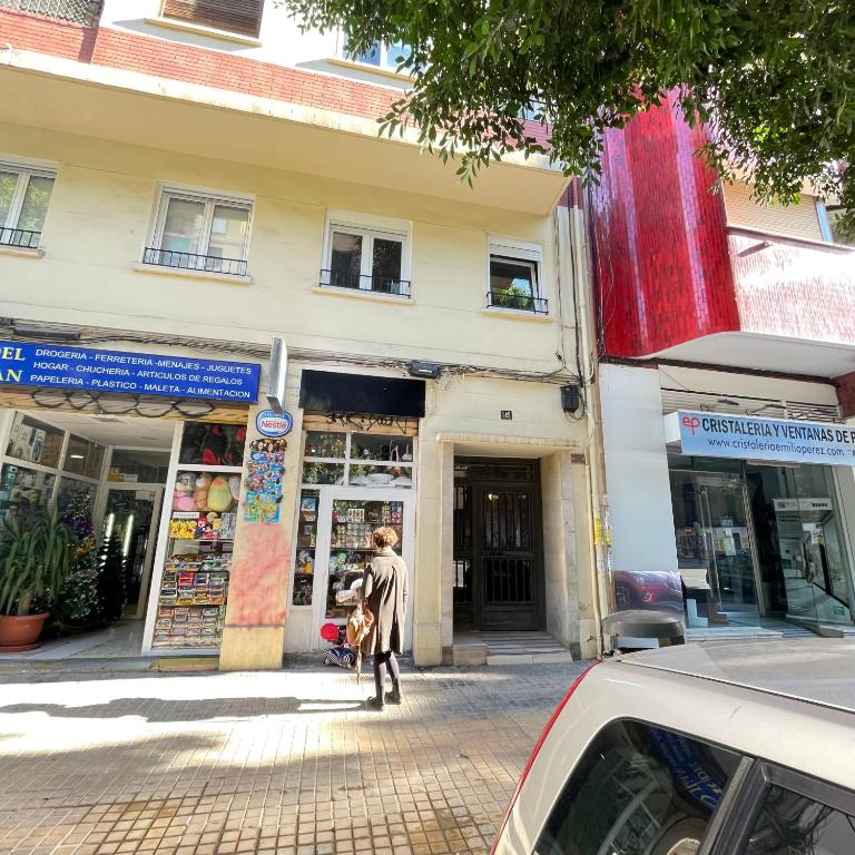Fotografie z fotogalerie ubytování Apartamento para 5 personas en centro de la ciudad ve Valencii