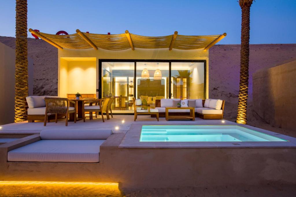 Bazén v ubytování Terra Solis Dubai nebo v jeho okolí