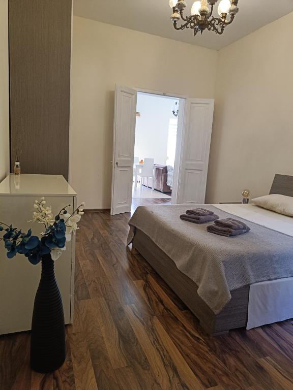Postel nebo postele na pokoji v ubytování Modern stylish flat near Valletta and Sliema!
