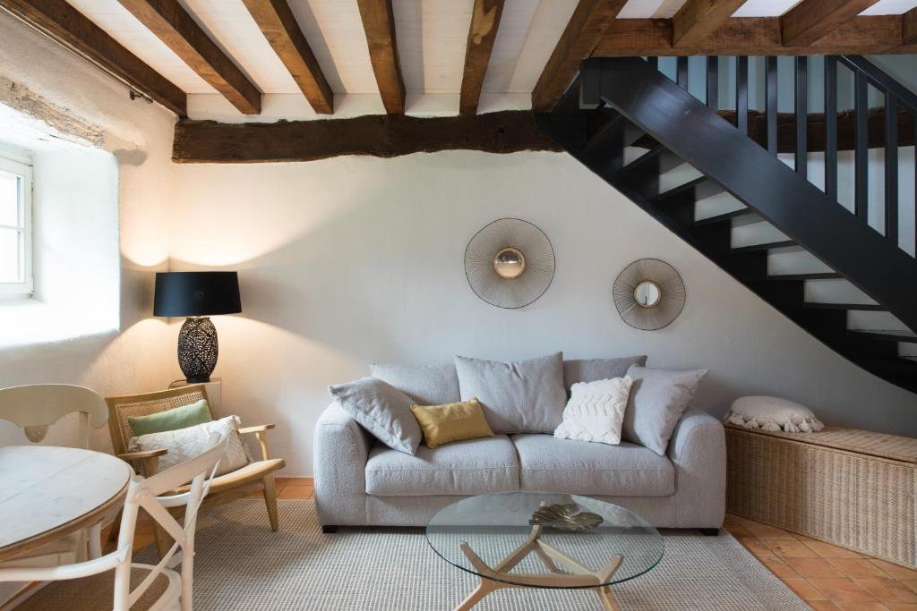 Posedenie v ubytovaní MANOIR DU VAU D ARZ gîtes et chambres d hôtes avec piscine