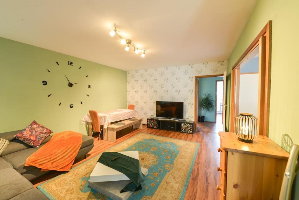 Setusvæði á Comfortable 3 Room apartment, ideal for Messe fair