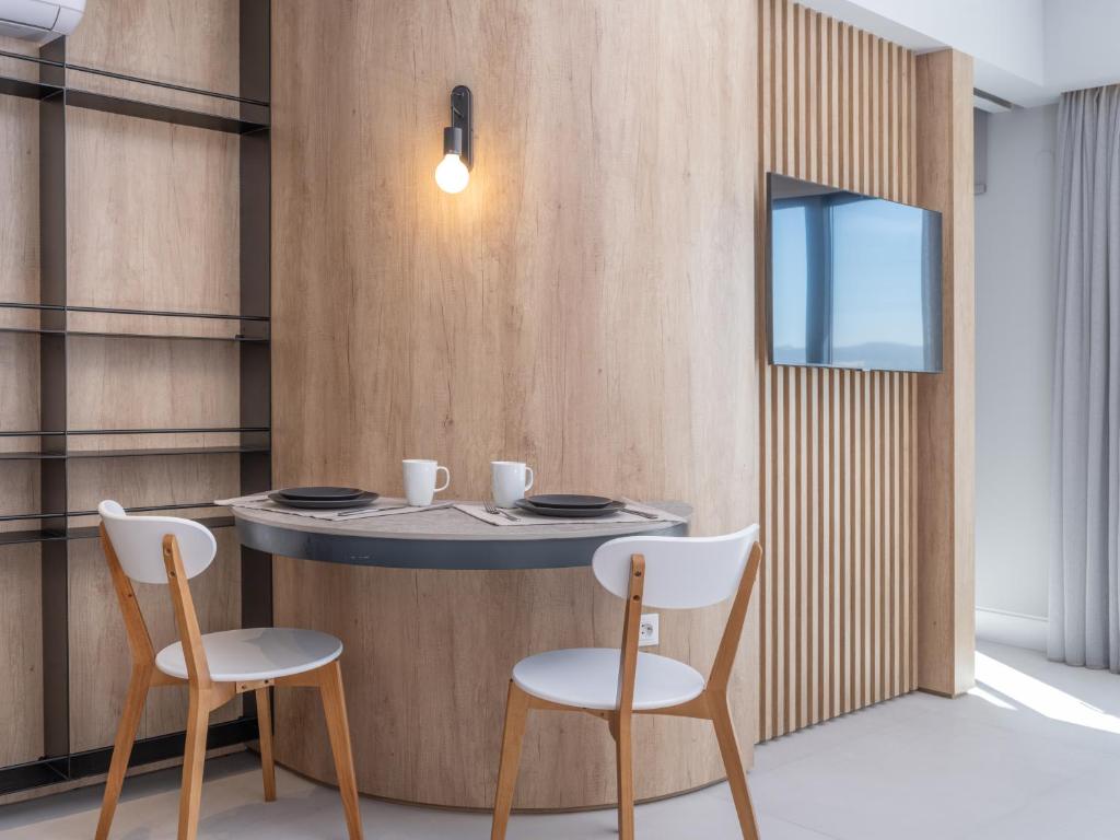 Evans Luxurious Apartment 2 - 1