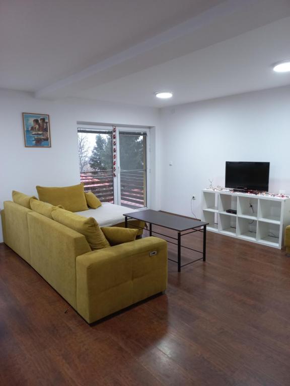TV in/ali zabaviščno središče v nastanitvi Vila Banda