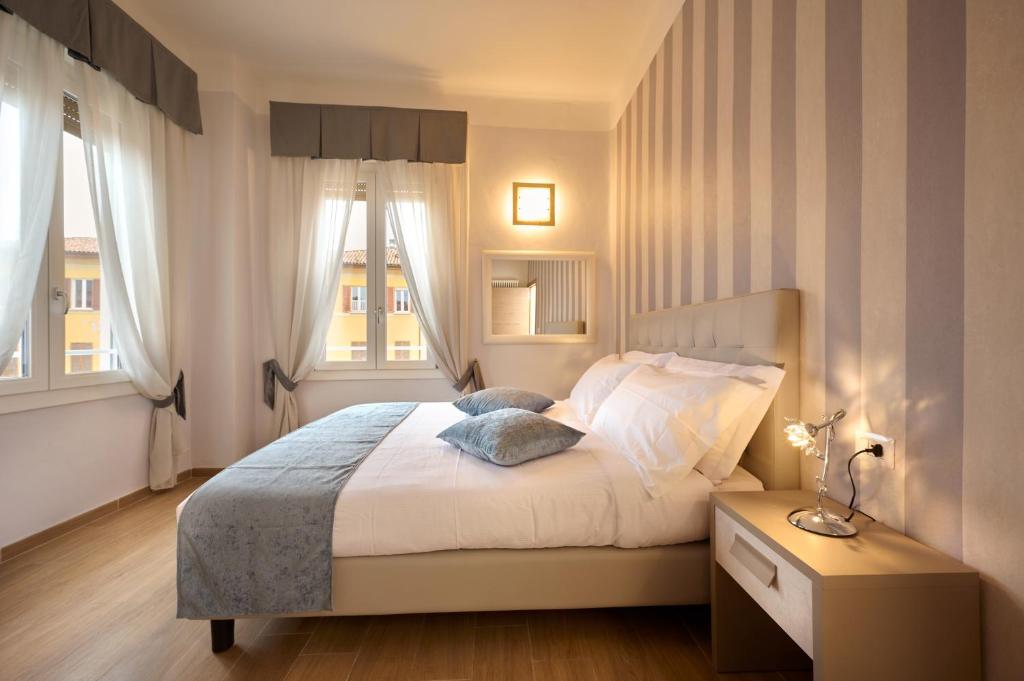 D'AZEGLIO 62 LUXURY ROOMS - Superior King Room