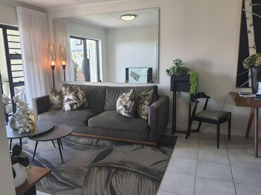 Gordon's bay eco estate luxury apartment, Gordonʼs Bay, South Africa