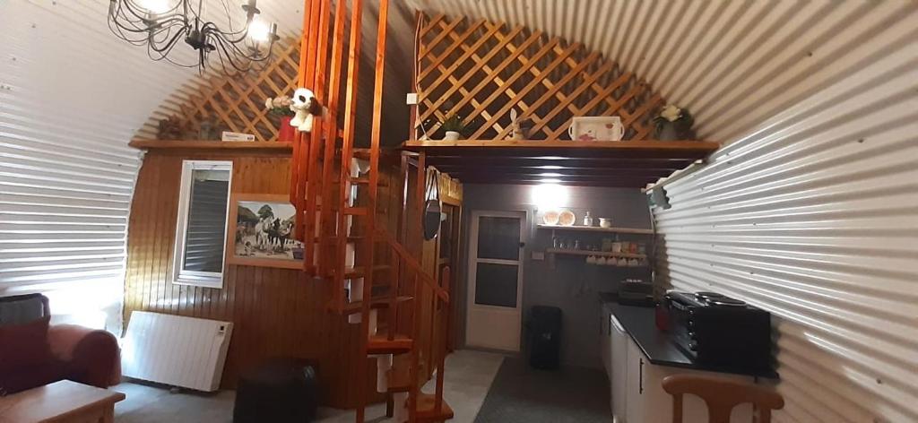 Kuchyň nebo kuchyňský kout v ubytování Sallys Cabin