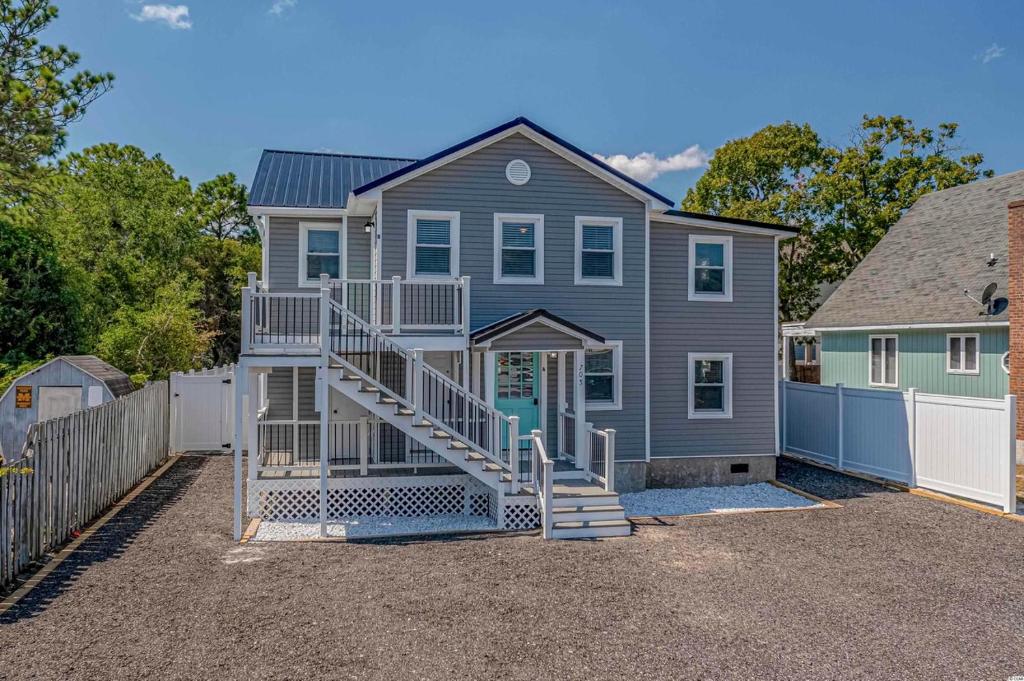 Immaculate Home With Putting Green and Private Pool! Pet Friendly 6