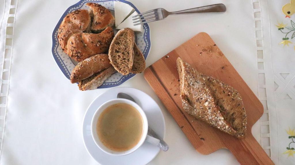 At the Blue Lion and Parking Assistance - 14