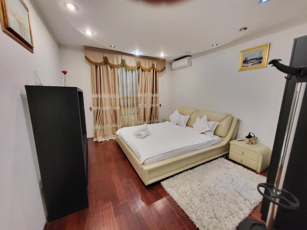 Apartament parter Arena Nationala Monza Mega Mall