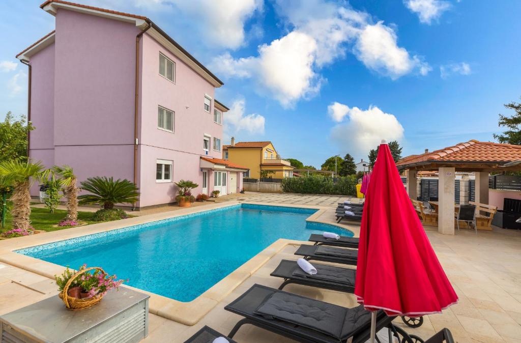 Swimmingpoolen hos eller tæt på Vila Ana Apartman 1