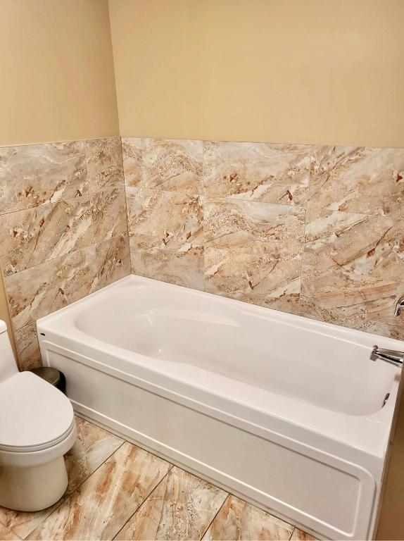 B&B Falcon Crest Lodge 1BR 1Pullout - Resim 15