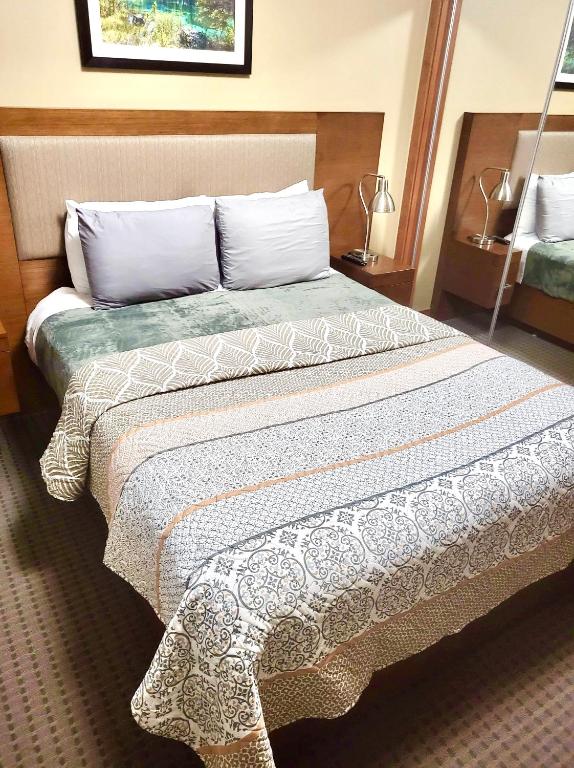 B&B Falcon Crest Lodge 1BR 1Pullout - Resim 10