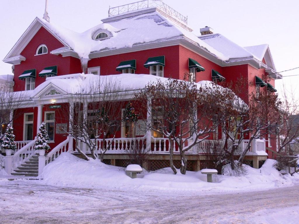 Hôtel-Auberge la Grande Maison et Spa v zimě