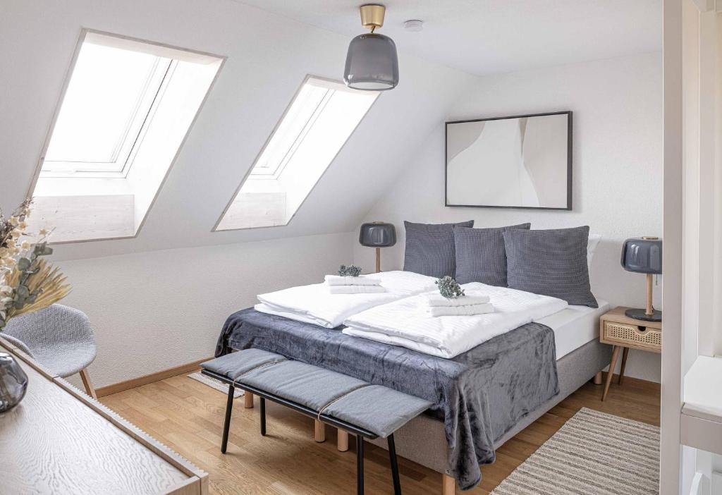Modern 3BDR Duplex with Skyroof in Trendy Zurich West - Resim 9