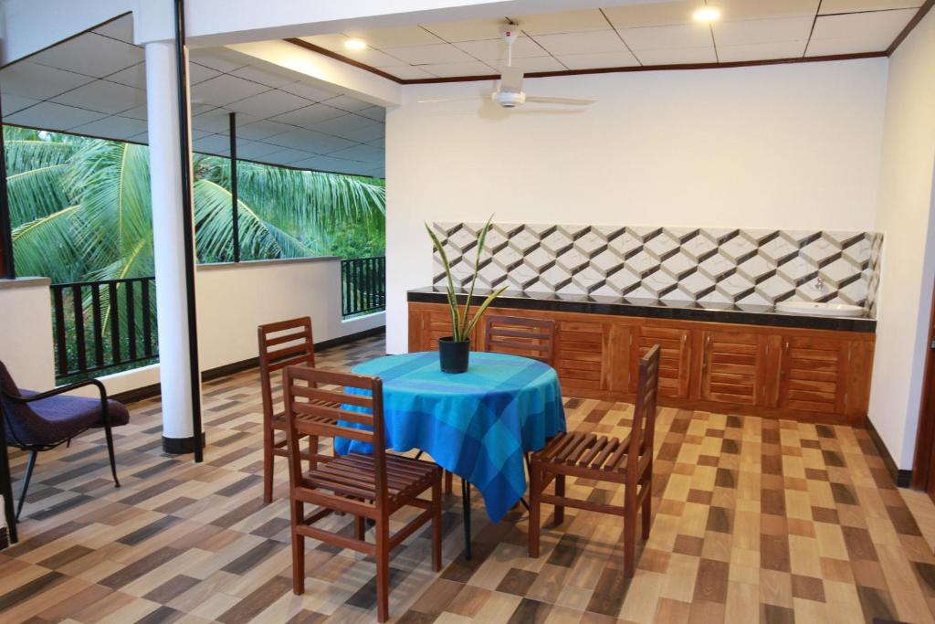 Posezení v ubytování Hotel Nilketha Yala Tissamaharama