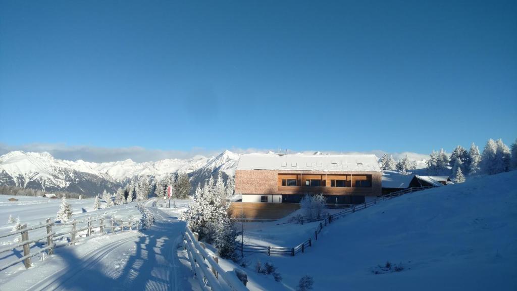 Starkenfeldhütte v zimě
