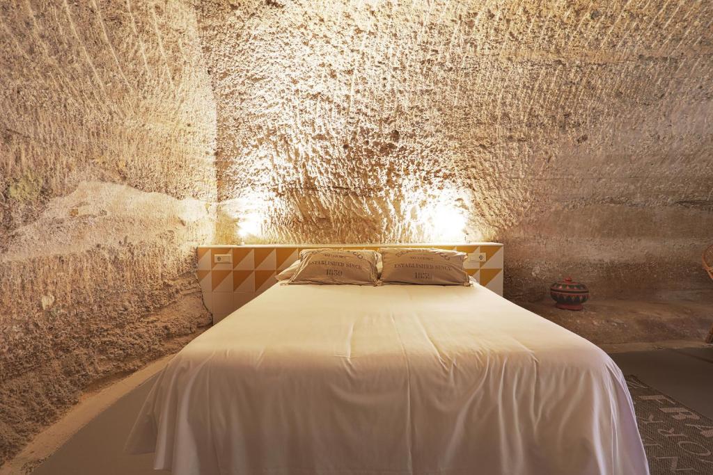 Cuevas de las Bardenas Booking}
