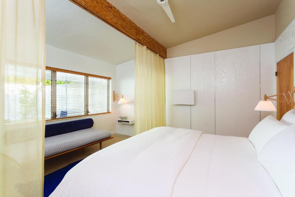 The Standard Miami - Bath Terrace Medium