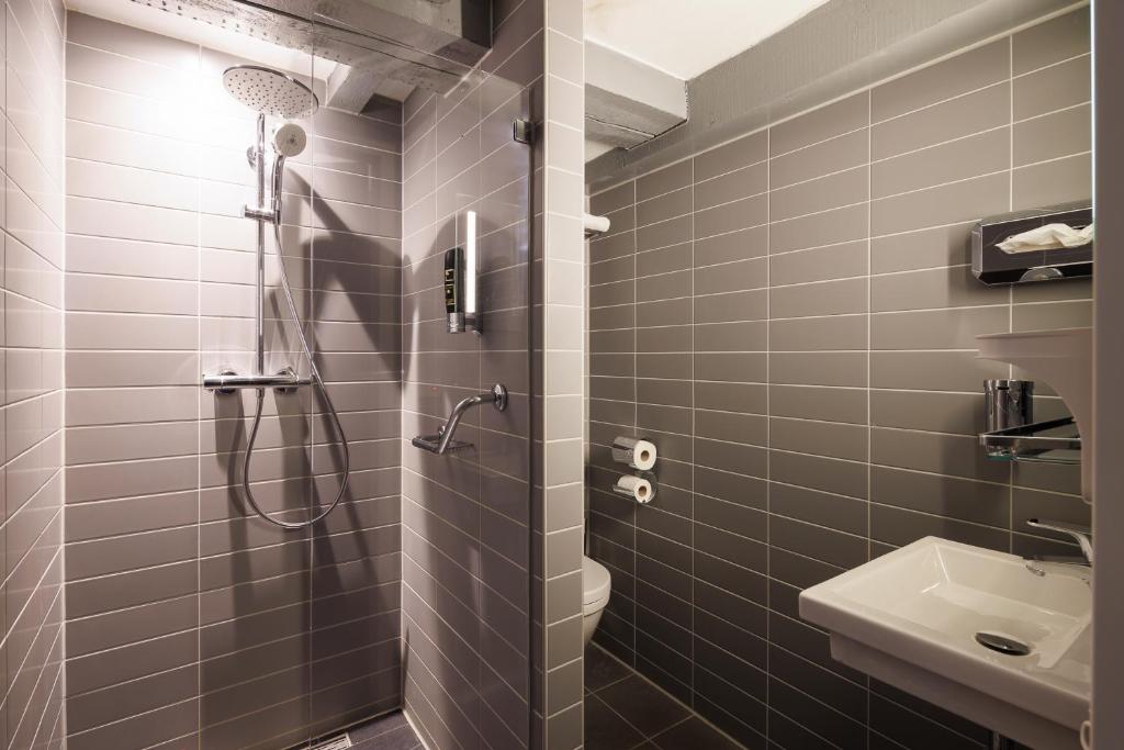 Hotel CC photo