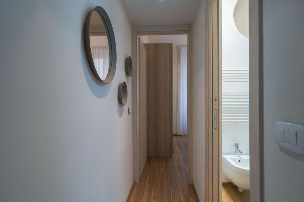 Kép Easylife - Appartamento elegante e moderno in zona Garibaldi szállásáról Milánóban a galériában