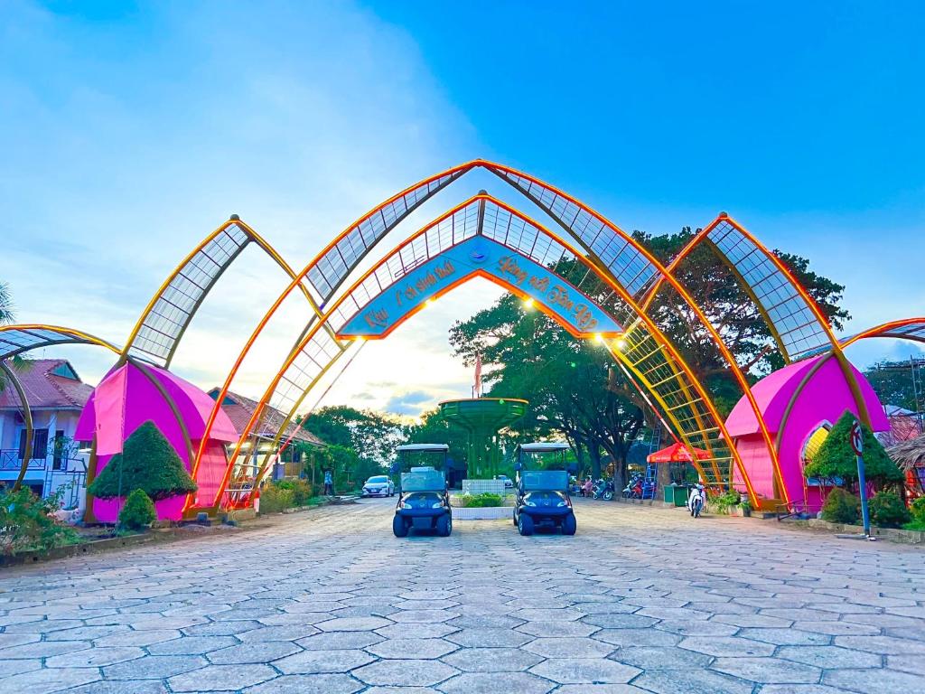 KDL Làng Nổi Tân Lập - Tan Lap Floating Village, Mộc Hóa (giá cập nhật 2025)