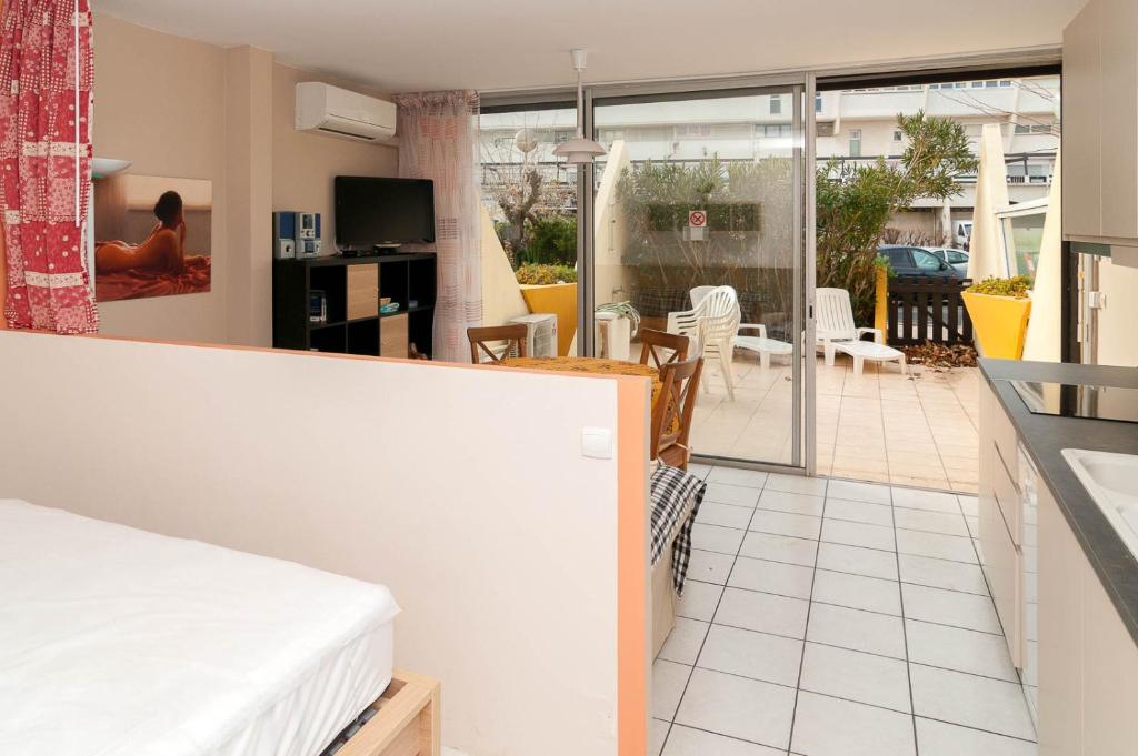 Photo de la galerie de l'établissement Appartements Village Naturiste Desir, au Cap d'Agde